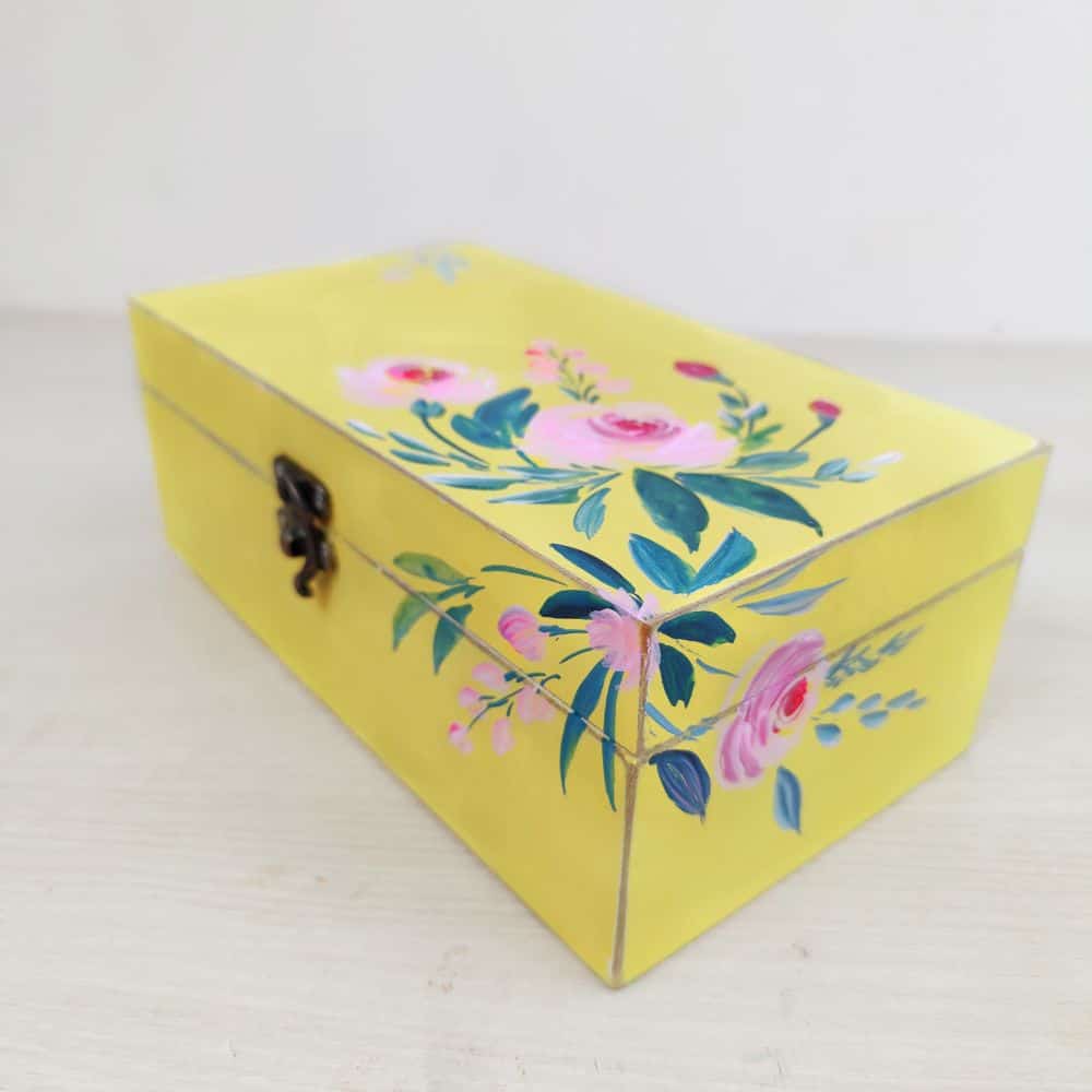 Rakhi Goodies Box - Style 2 - rangreli