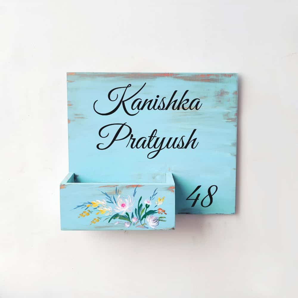 Handpainted Customized Planter Name plate - White Flowers