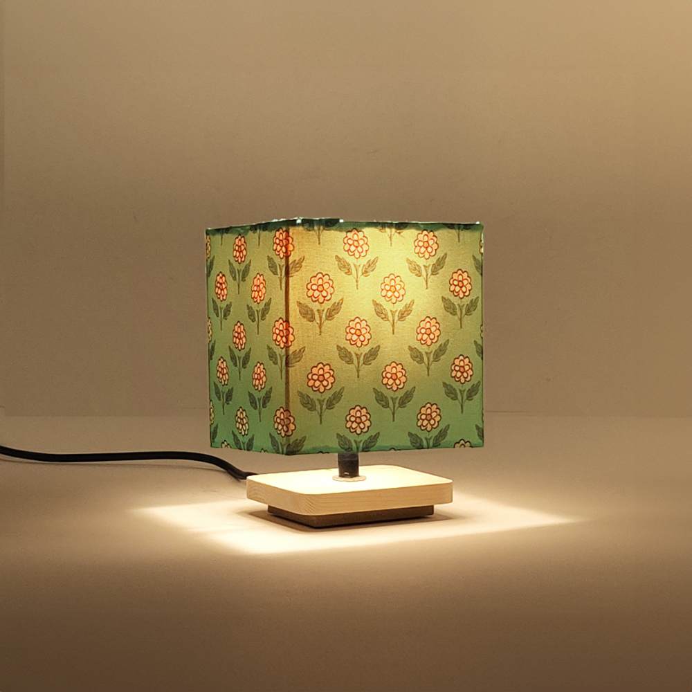 Gulzar Print Floral Lamp