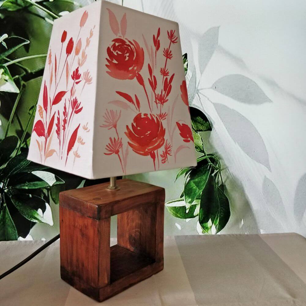 Empire Table Lamp - Red Monochrome Lamp Shade - rangreli
