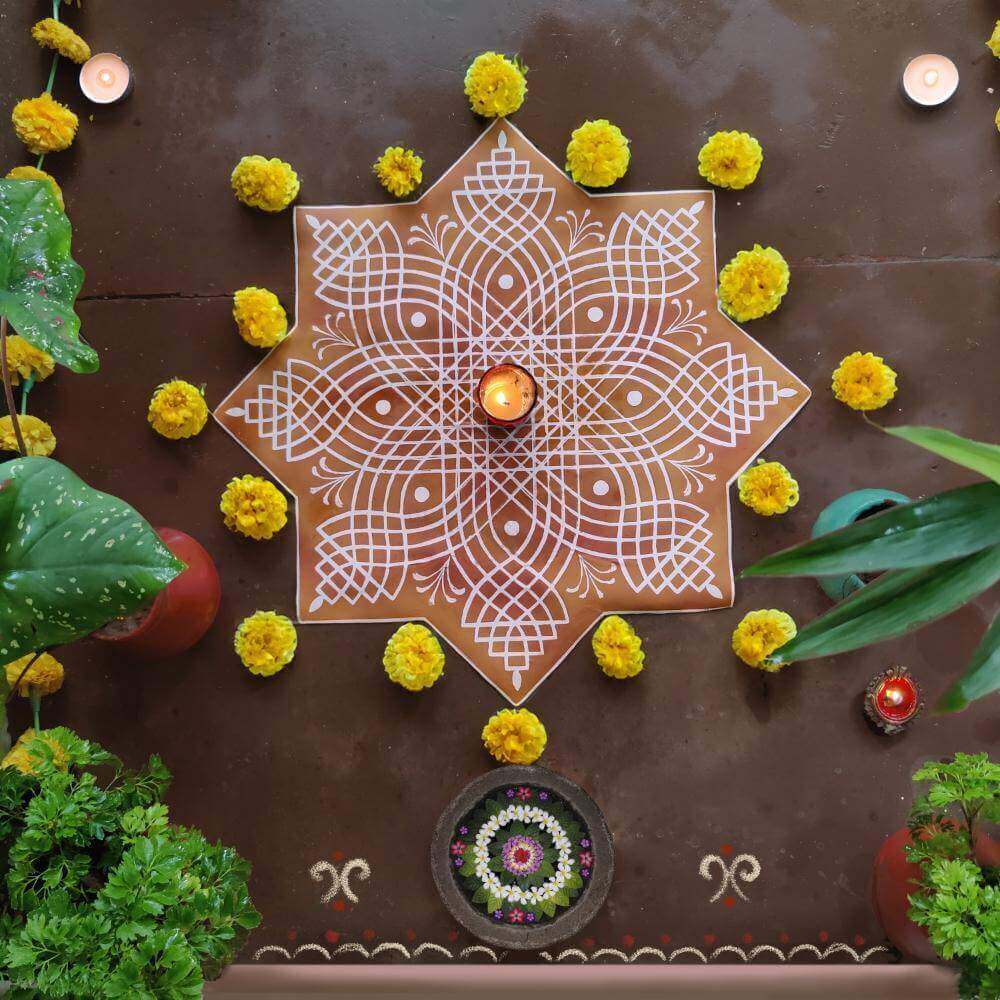 Aureya - Handpainted Rangoli