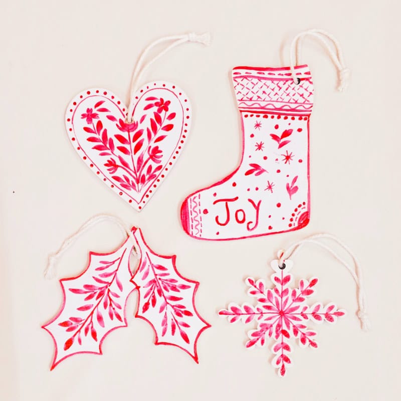 Snowy Minis – White Folk Ornament Set
