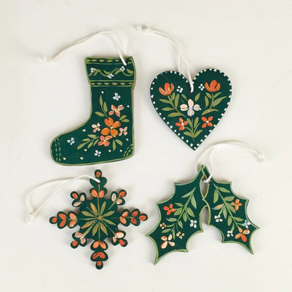 Winter Bloom – Green Folk Ornament Set