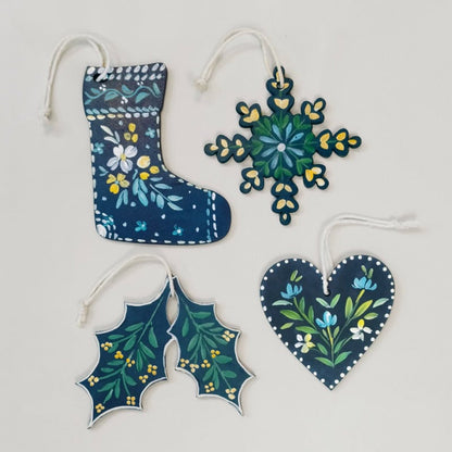 Winter Bloom – Blue Folk Ornament Set