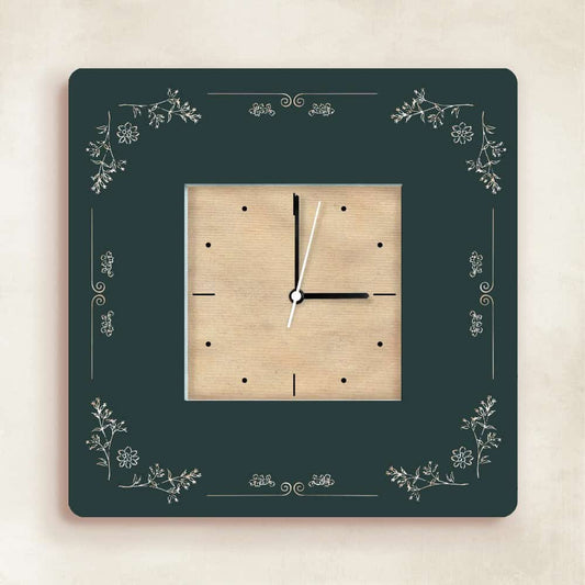 Verdant Moments – Green Botanical Timepiece