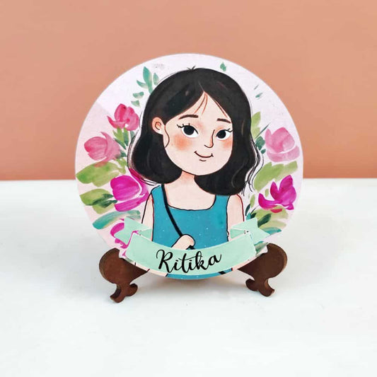 Handpainted Character Table Art - Smiling Girl - rangreli