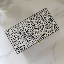 Load image into Gallery viewer, Decorative Box -Style 107
