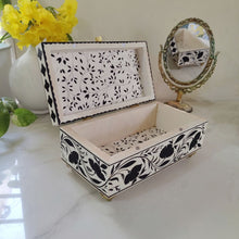 Load image into Gallery viewer, Decorative Box -Style 107

