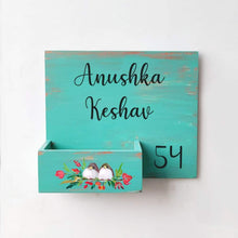 Load image into Gallery viewer, Handpainted Customized Planter Name plate - Two Sweet Birds
