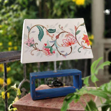 Load image into Gallery viewer, Table Lamp - Veli Lamp Shade
