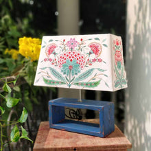 Load image into Gallery viewer, Table Lamp - Gulenar Lamp Shade - rangreli

