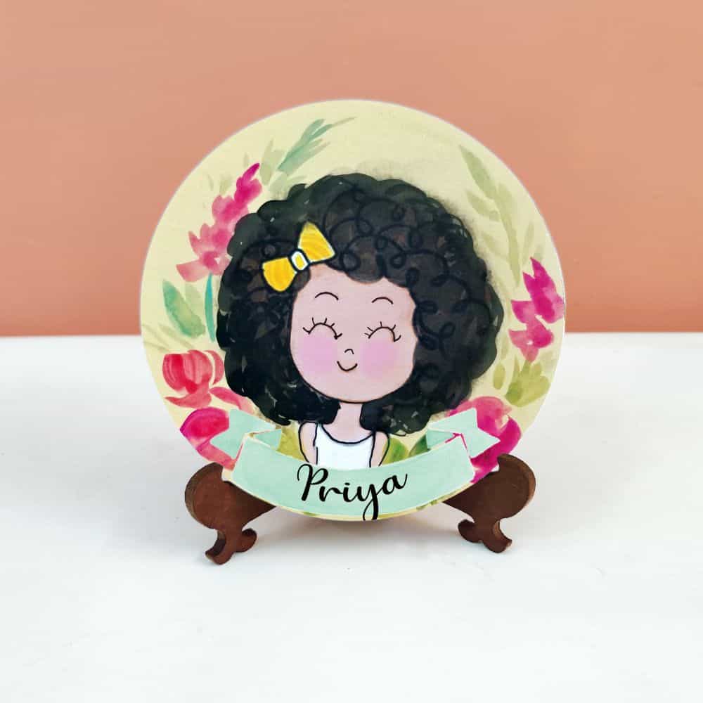 Handpainted Character Table Art - Curly Hair Girl - rangreli